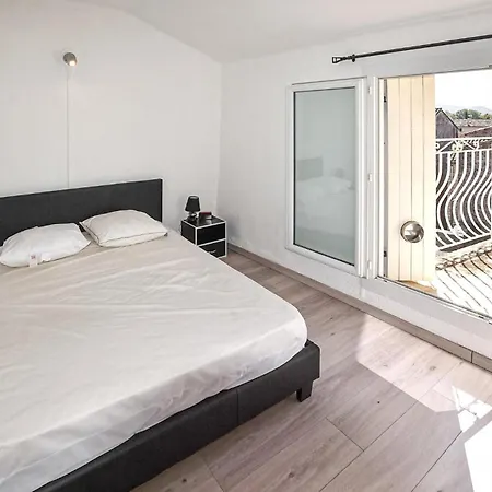 2 Bedroom Pet Friendly In Ferienhaus